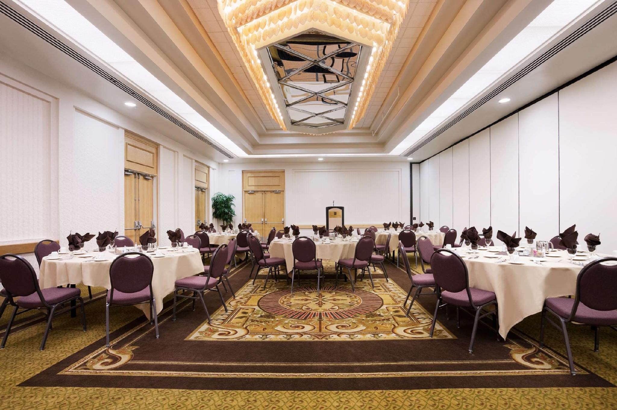 Embassy Suites Сан Луис Обиспо Экстерьер фото